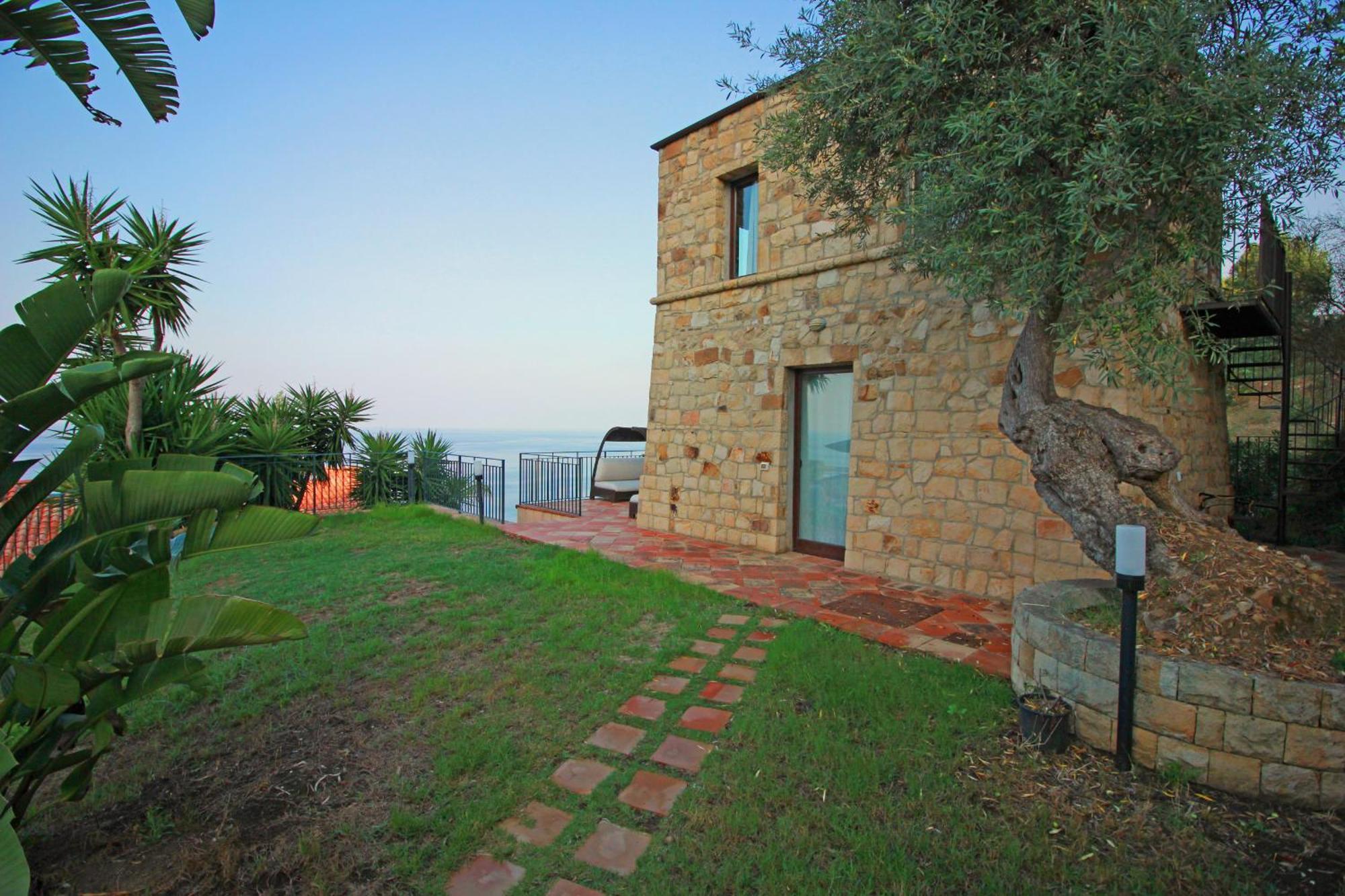 La Torre Di Magara By Wonderful Italy Apartment Cefalu Luaran gambar